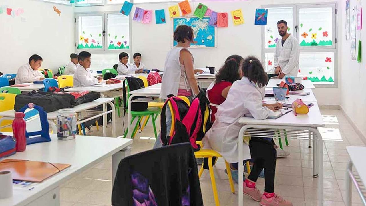 La provincia de Buenos Aires invertirá $8.500 millones para acondicionar escuelas antes del inicio de las clases